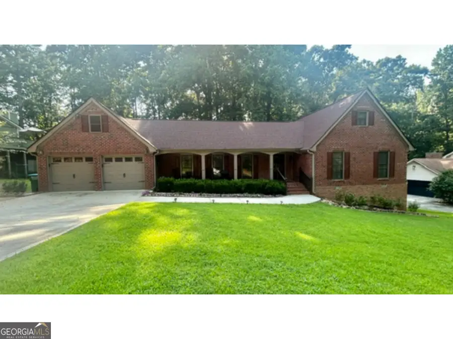1595 Stonelake Trail Sw, Lilburn, GA 30047 - #2