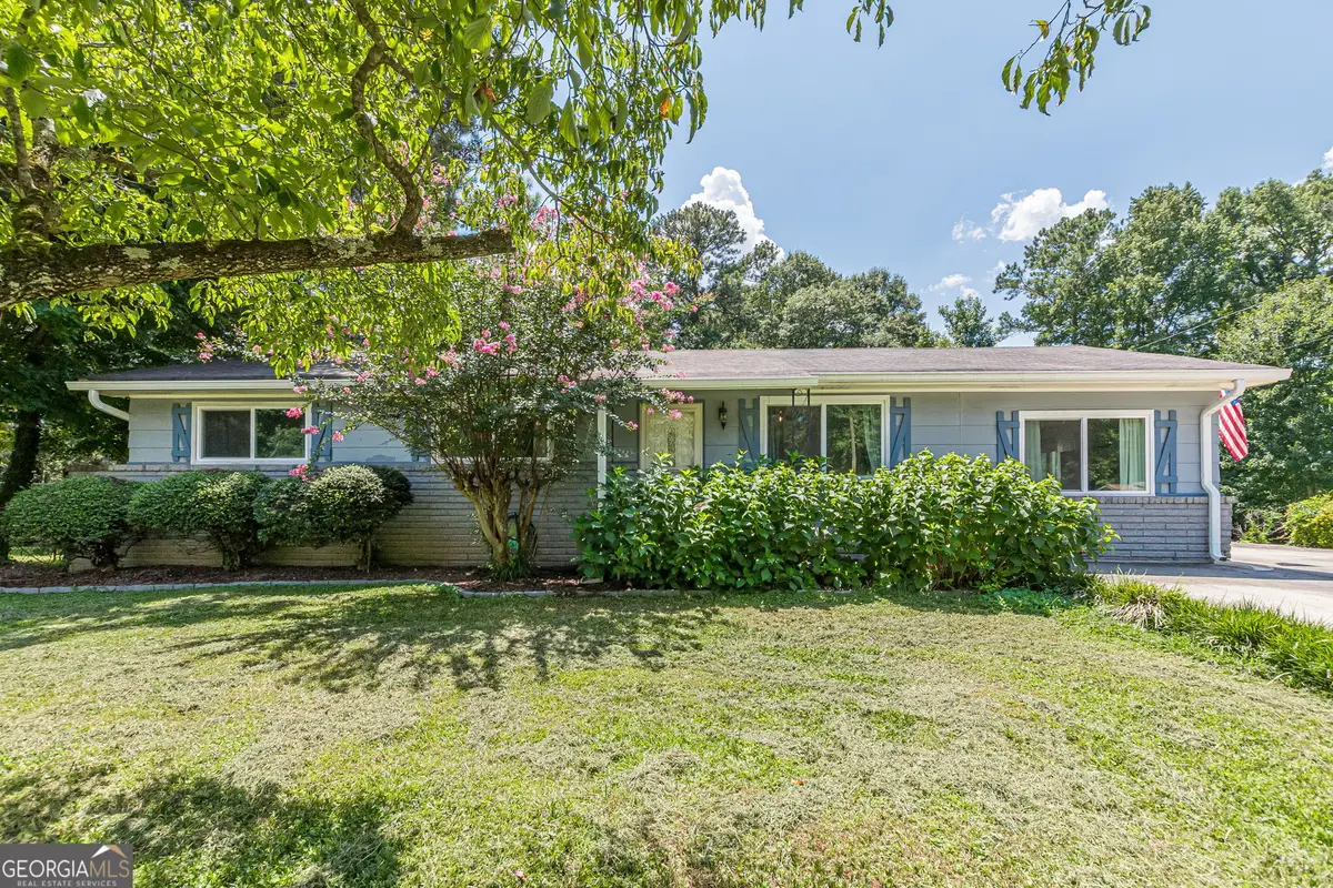 877 King Drive Se, Conyers, GA 30094 - #1