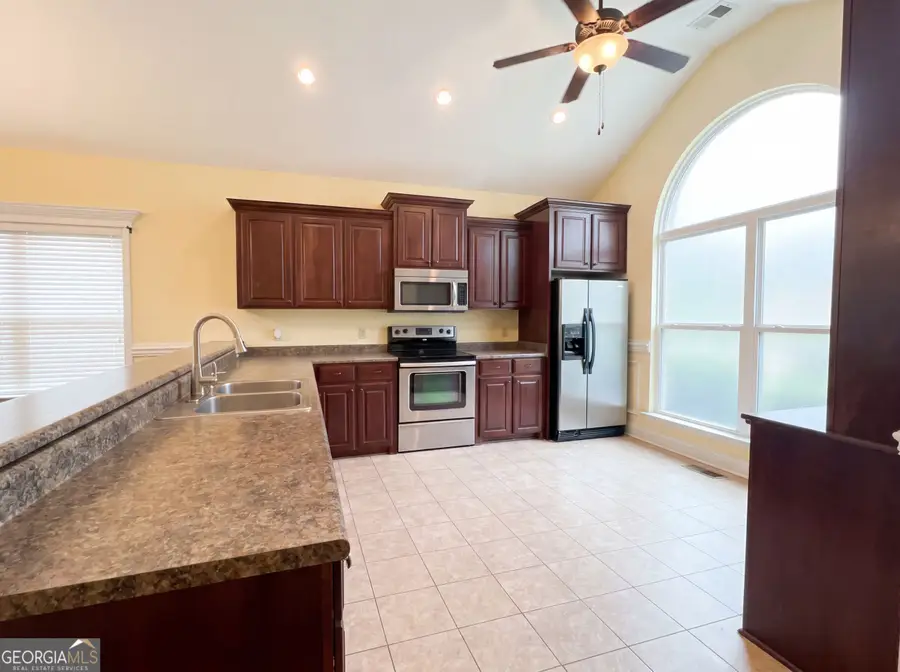 109 Corene Avenue, Glennville, GA 30427 - #2