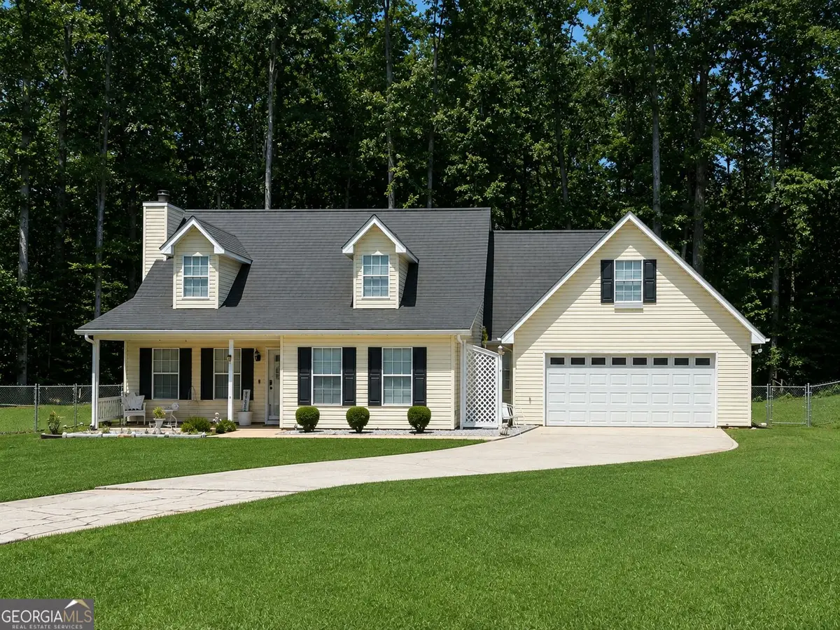 135 Creekview Drive, Newnan, GA 30263 - #1