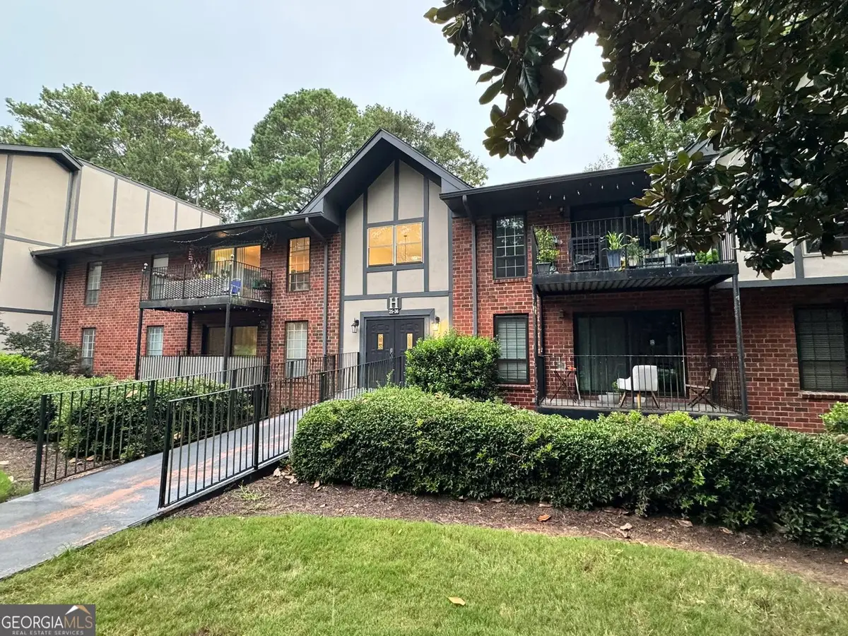 6851 Roswell Road Ne #H-31, Sandy Springs, GA 30328 - #1