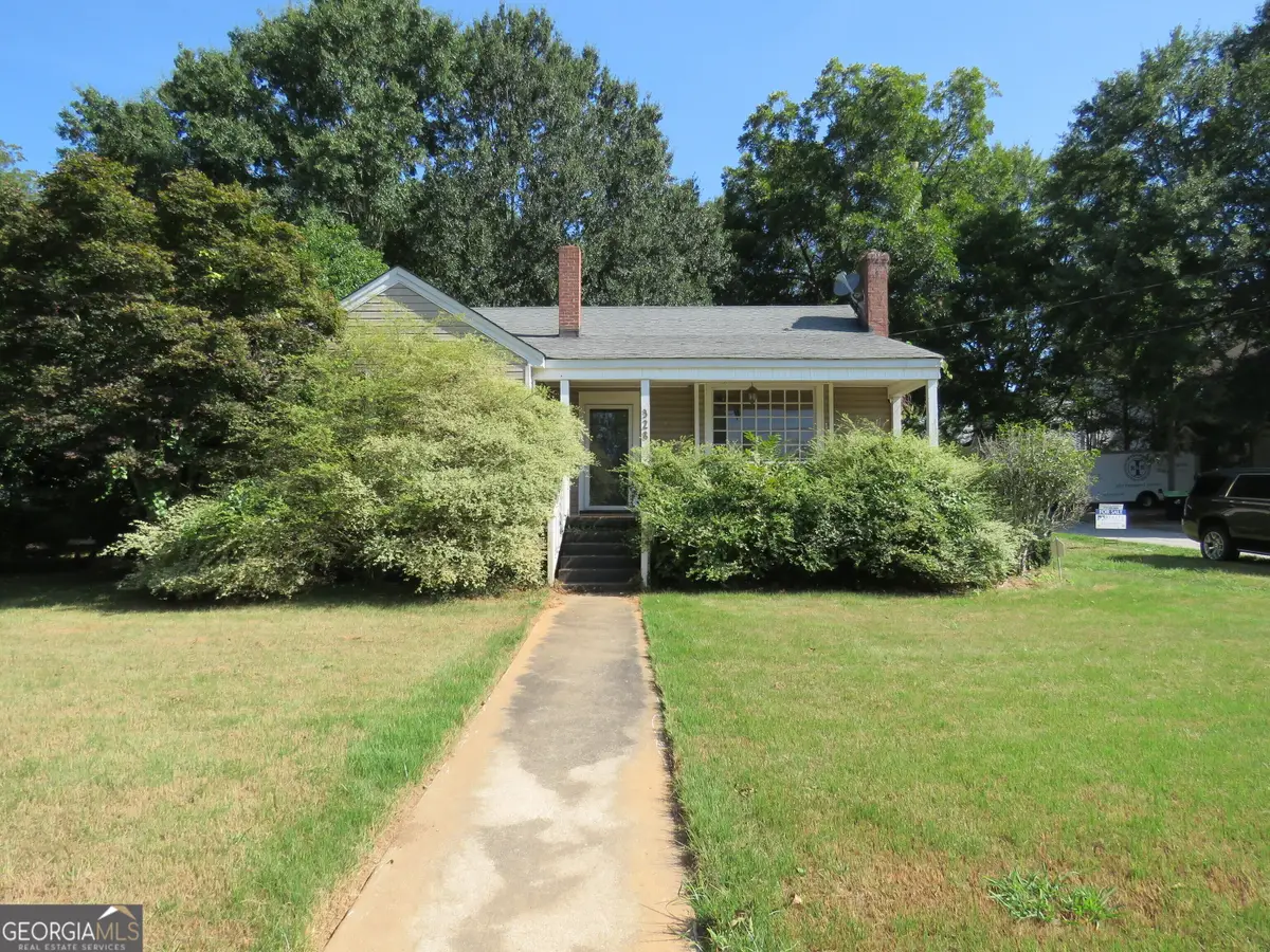 328 Taylor Street, Barnesville, GA 30204 - #1