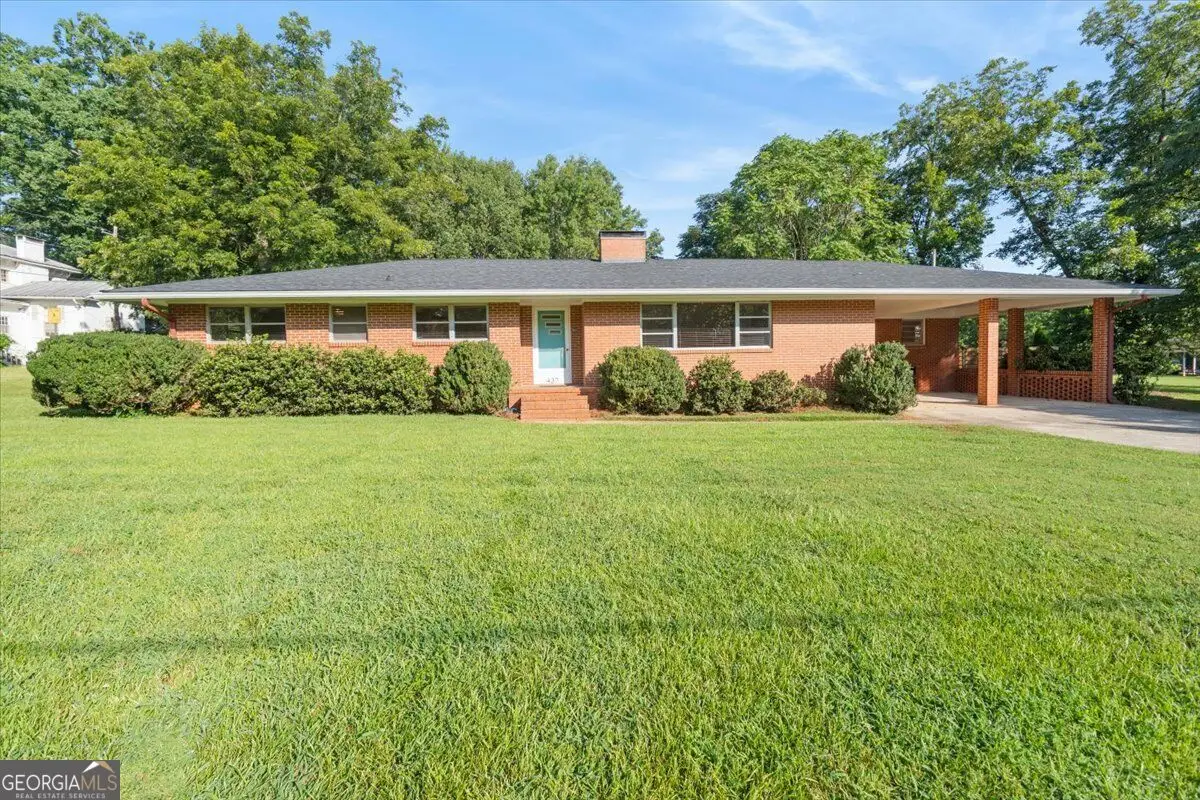 437 Pine Street, Madison, GA 30650 - #1