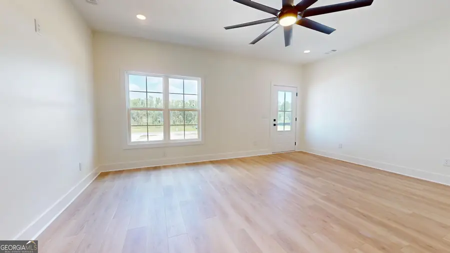 1150 Paris Avenue, Swainsboro, GA 30401 - #3
