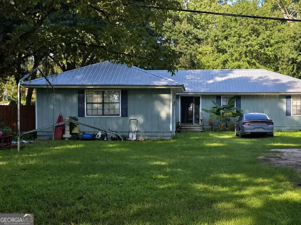 812 E 1st Street, Midway, GA 31320