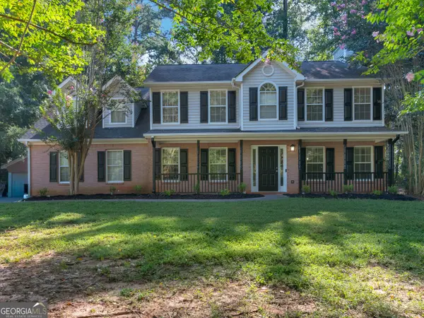 112 Crown Oaks Drive, Stockbridge, GA 30281