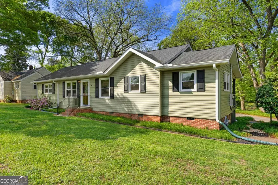 810 Benson Street, Hartwell, GA 30643 - #3