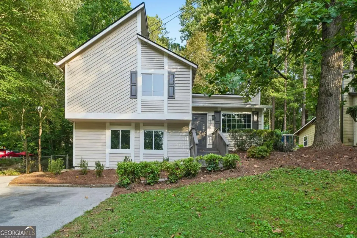674 Inland Way Nw, Lilburn, GA 30047 - #1
