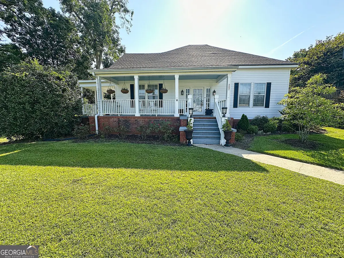 207 College Street, Hogansville, GA 30230 - #1