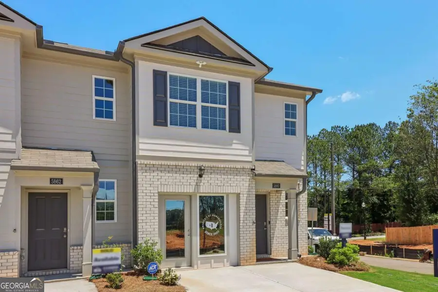 518 Woodcreek Circle Sw #11, Atlanta, GA 30331 - #3