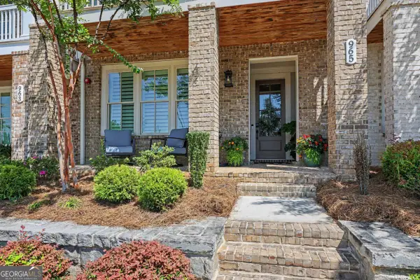 965 S On Main Drive, Woodstock, GA 30188