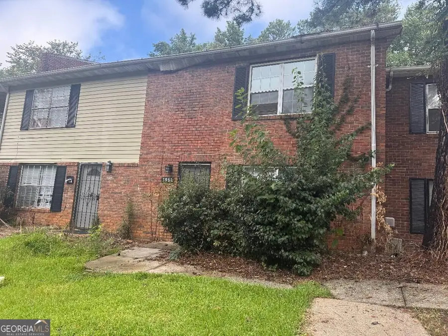 1961 Whitehall Forest Court Se, Atlanta, GA 30316 - #2