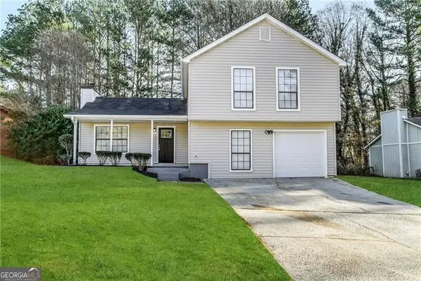 1061 Mainstreet Lake Drive, Stone Mountain, GA 30088