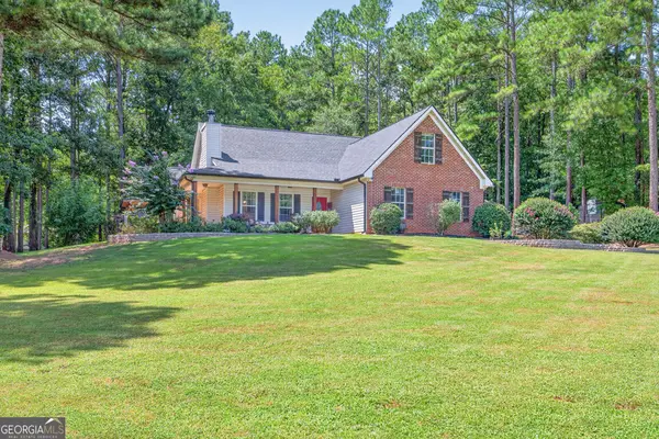 1041 Matthews Way, McDonough, GA 30252