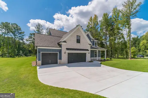 887 Bessie Court, Loganville, GA 30052