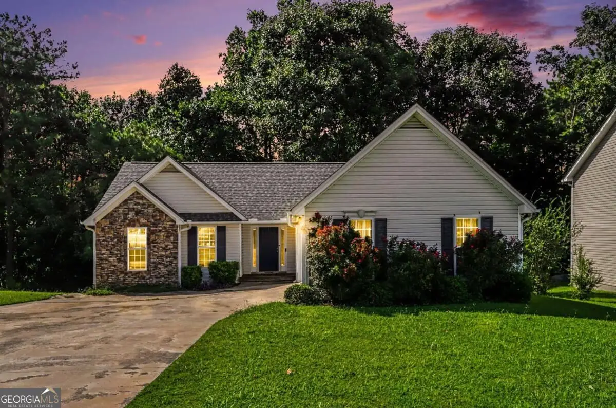 4925 Sunny Ridge Court, Flowery Branch, GA 30542 - #1