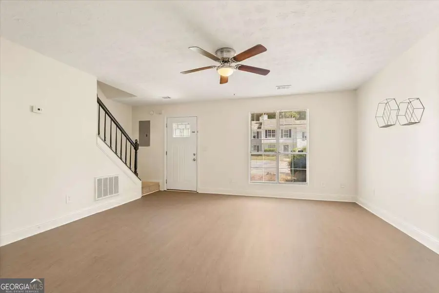 5716 Wells Circle, Stone Mountain, GA 30087 - #3