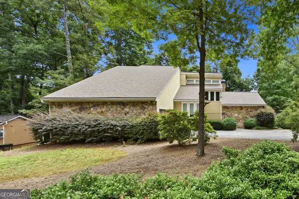 2990 Ascot Lane, Roswell, GA 30076