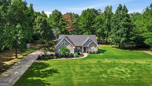 2305 Hawthorne Trace, Monroe, GA 30655