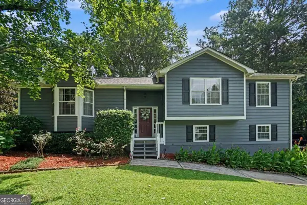 202 Johnstons Drive, Dallas, GA 30157