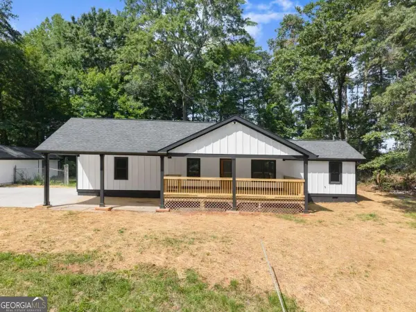 2443 Old Cornelia Highway, Gainesville, GA 30507