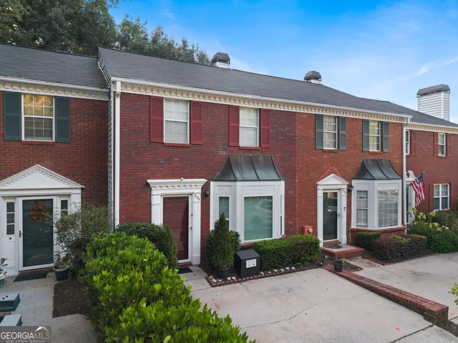 655 Anderson Walk, Marietta, GA 30062 - #2