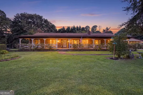 6198 N Summers, Douglasville, GA 30135
