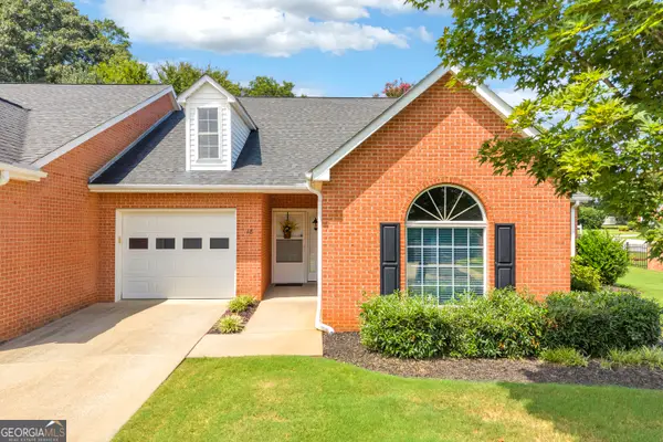 18 Somerset Court, Hartwell, GA 30643