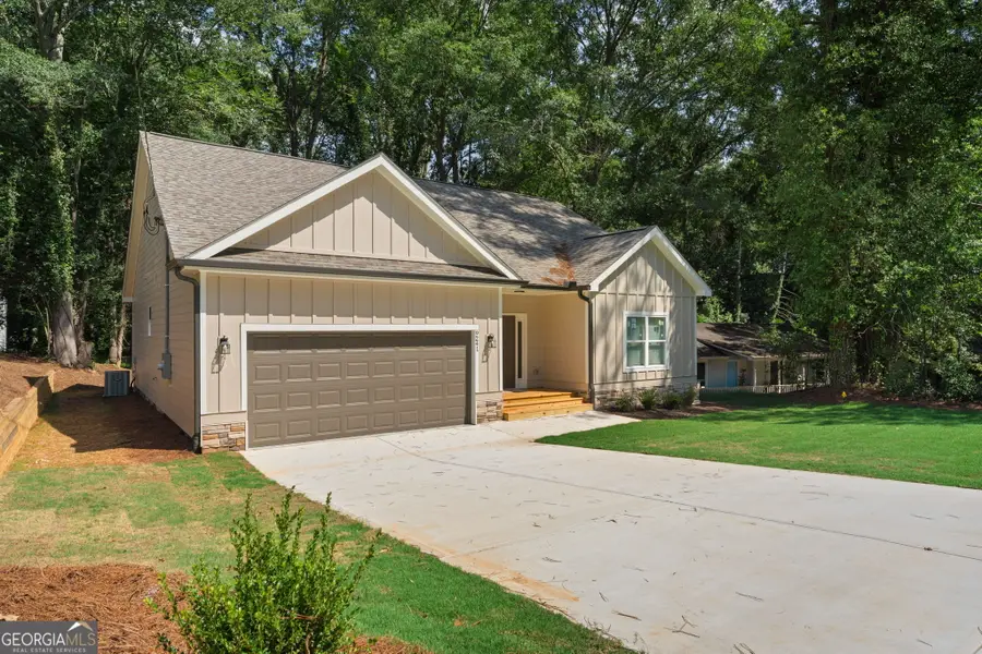 9241 Raven Drive, Jonesboro, GA 30238 - #3