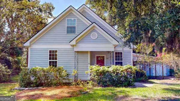 2607 Governor Street, Garden City, GA 31408