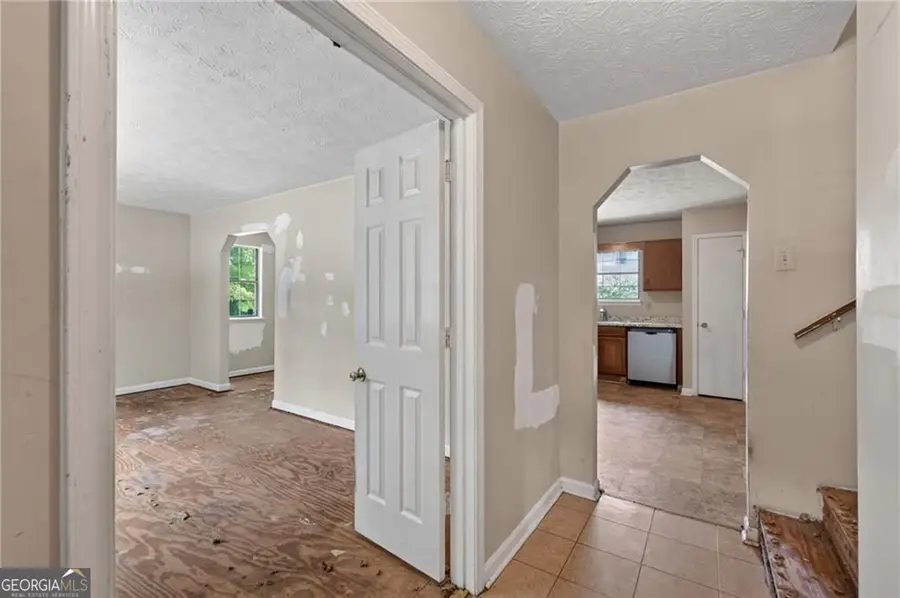 6077 Cherokee Valley Lane, Lithonia, GA 30058 - #3