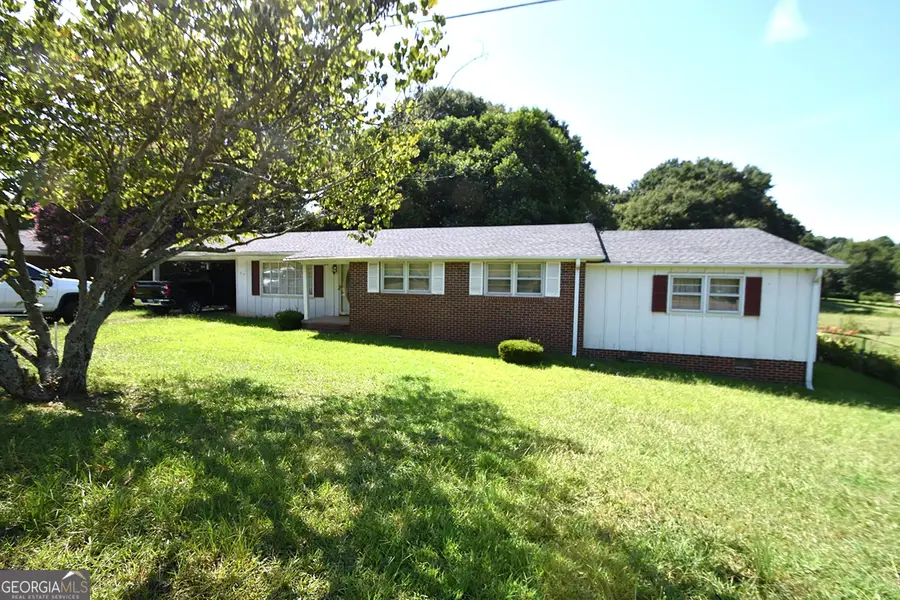 163 Third Street, Lavonia, GA 30553 - #2