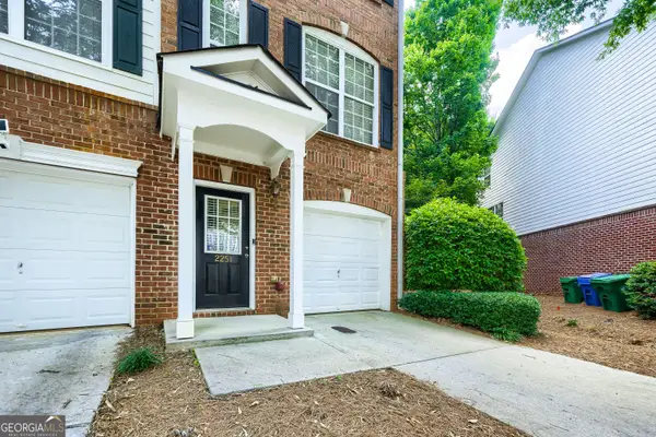 2251 Dillard Crossing, Tucker, GA 30084