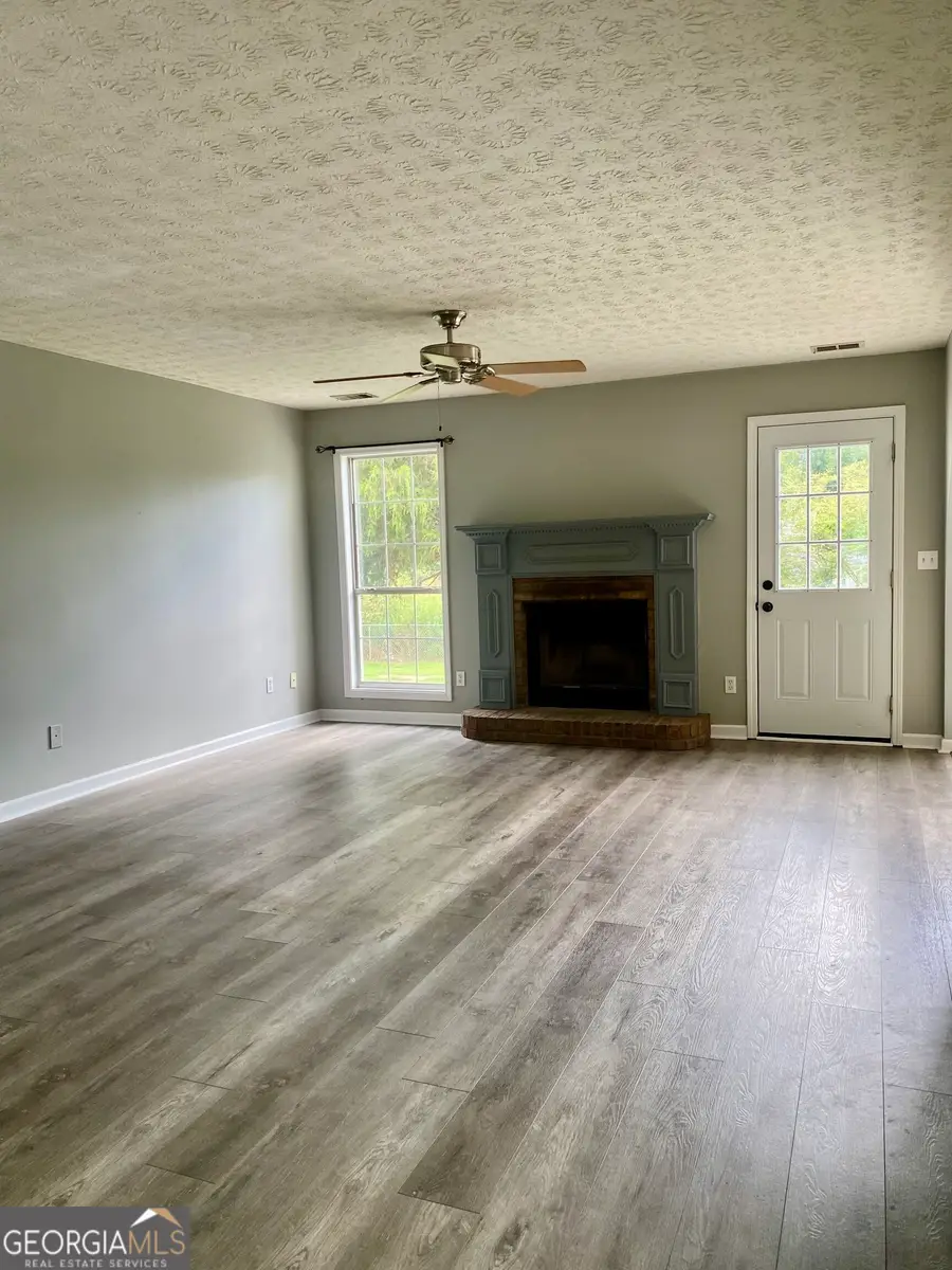 203 Cambridge Drive, Loganville, GA 30052 - #3