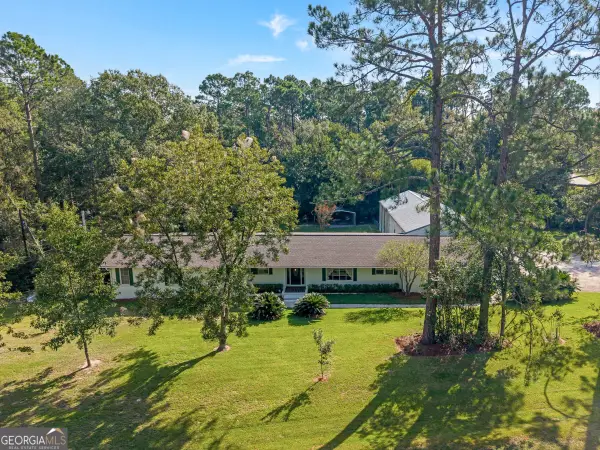 614 N Victory Drive, Lyons, GA 30436