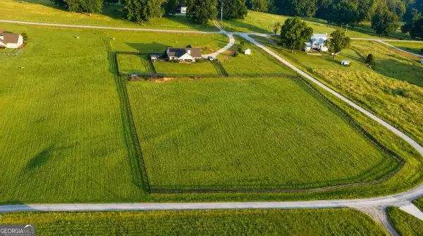4404 Smokey Road, Newnan, GA 30263