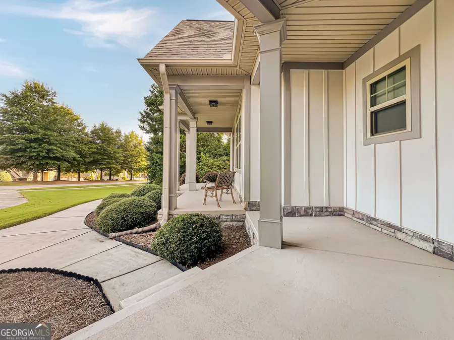 415 Vanderbilt Parkway, Newnan, GA 30265 - #3