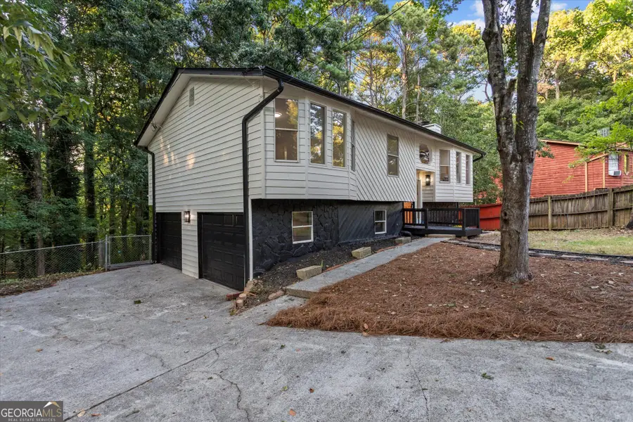 3044 Jami Ct, Snellville, GA 30039 - #3
