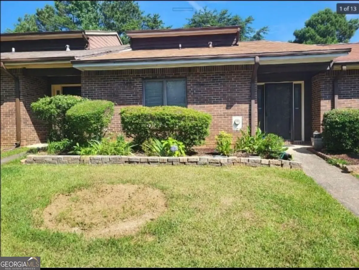 1481 Stoneleigh Circle, Stone Mountain, GA 30088 - #1