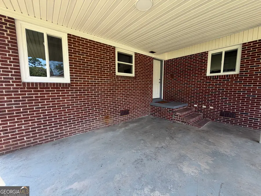 380 N Lexington Street, Lyons, GA 30436 - #3