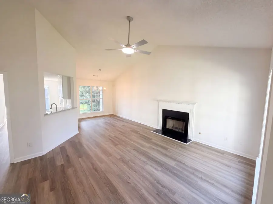 1088 Meadow Glen Circle, Fairburn, GA 30213 - #3