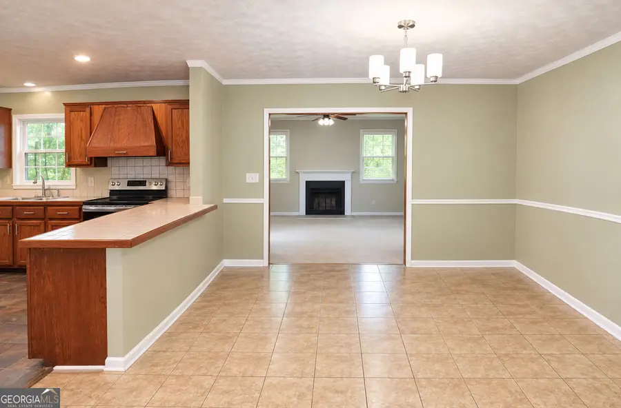 613 Sheppard Rd, Stone Mountain, GA 30083 - #3