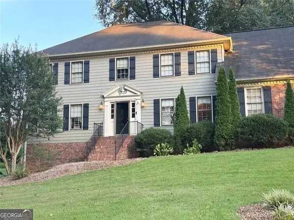 3856 Cynthia Way Sw, Lilburn, GA 30047