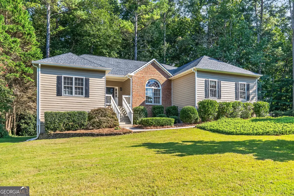 6139 Pritchett Dr, Powder Springs, GA 30127 - #1