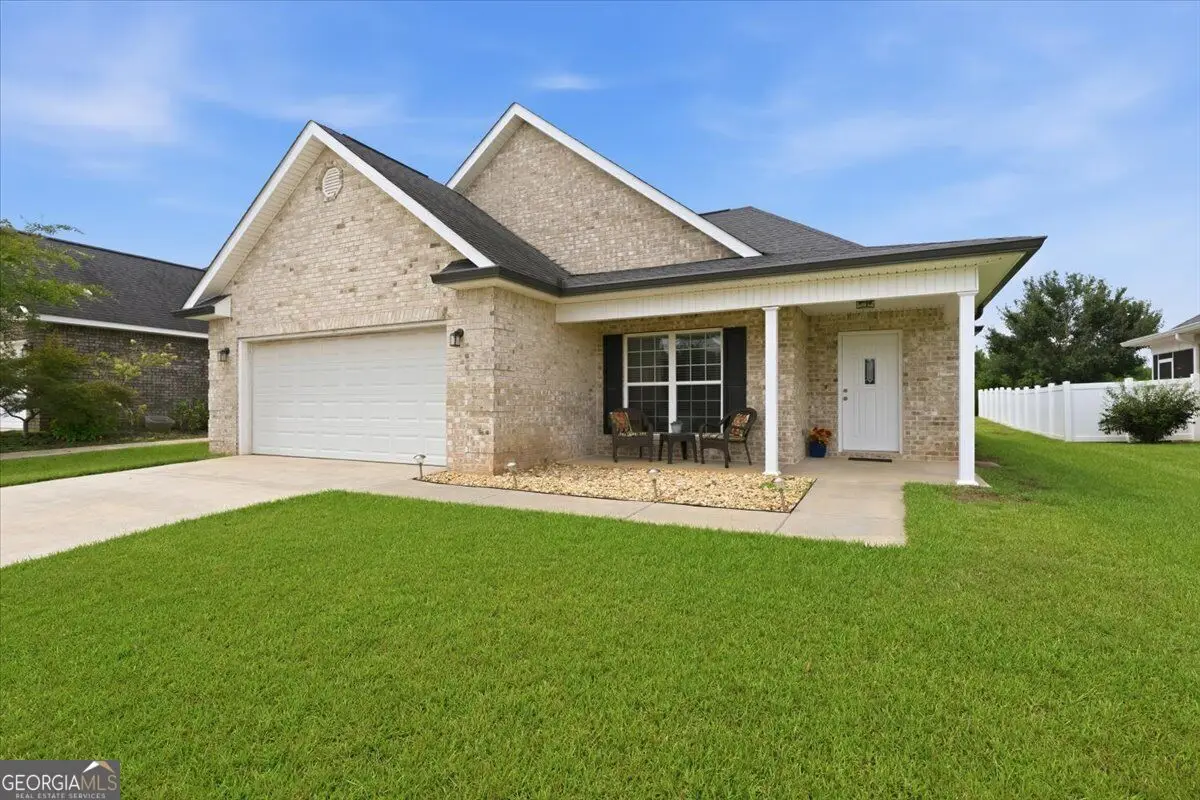 305 Lamplight Drive, Byron, GA 31008 - #1