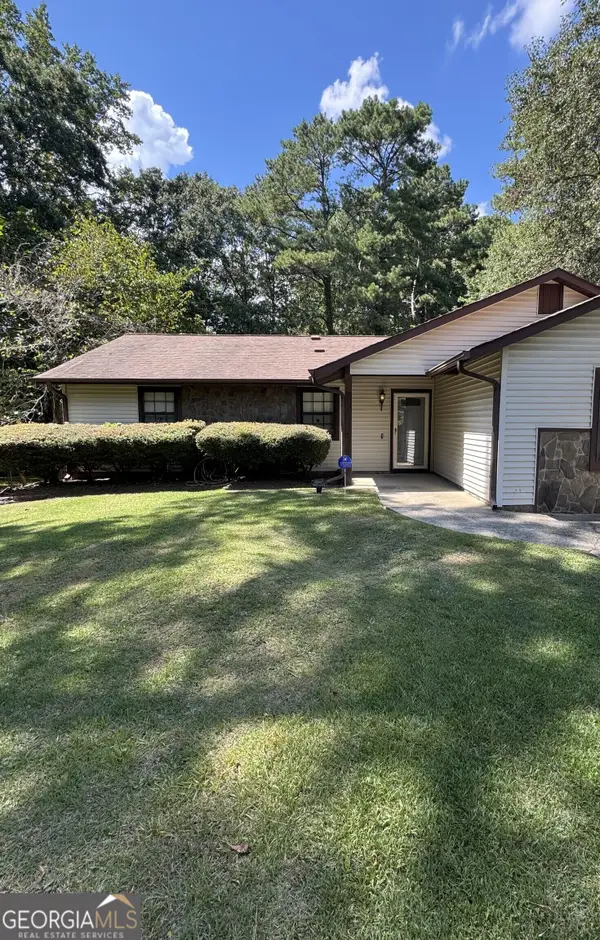 9323 Forest Knoll Drive, Jonesboro, GA 30238