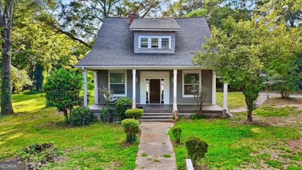 5938 Medlock Avenue, Austell, GA 30106