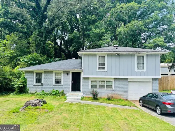 521 Navarre Drive, Stone Mountain, GA 30087