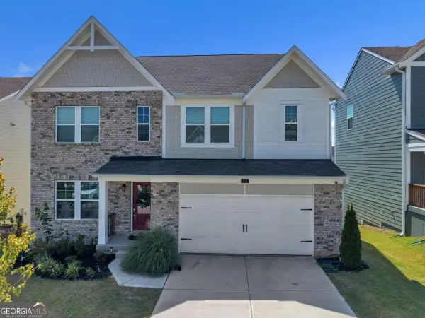 31 Okeechobee Way, Hoschton, GA 30548