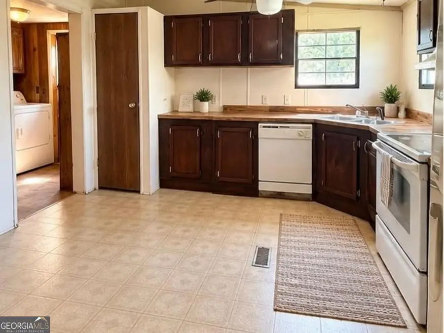 2768 Liberty Grove Church Rd, Wrightsville, GA 31096 - #3